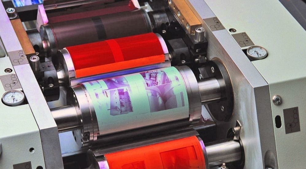 Chọn dịch vụ in offset uv giá rẻ chất lượng