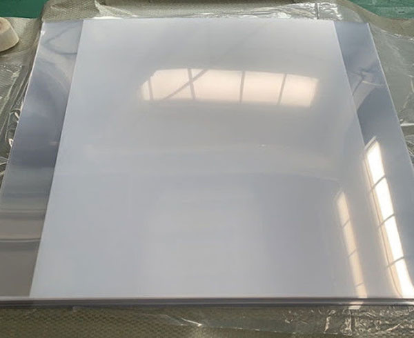 Tấm nhựa pet 1mm chuyên dùng cho xưởng sản xuất